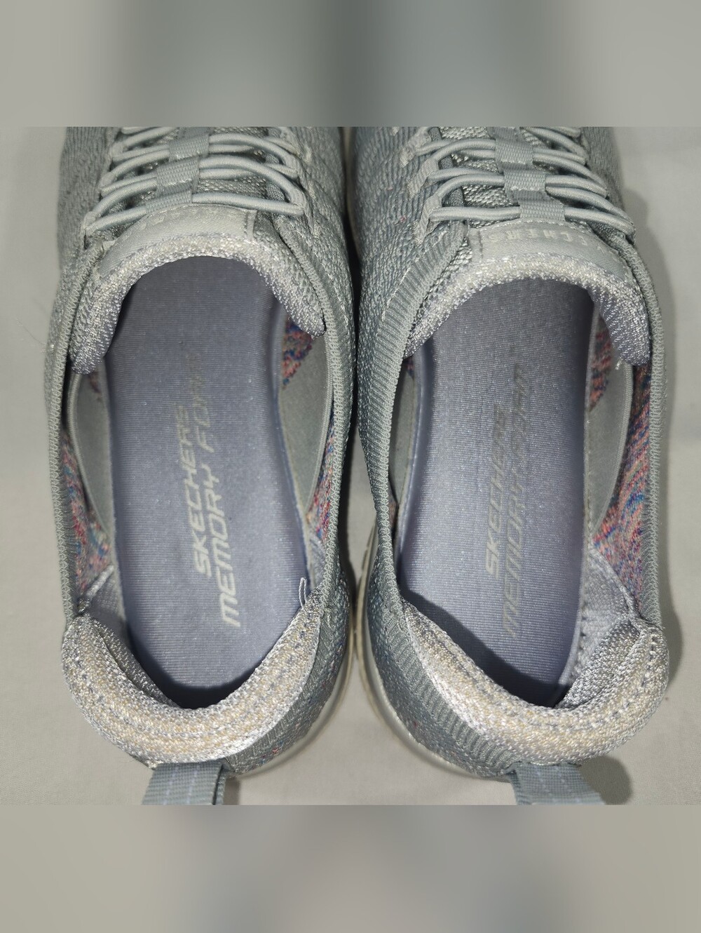 Skechers Women’s 8.5 Light Grey Knit Slip-On Memory Foam Sneakers Shoes - Picture 8 of 9